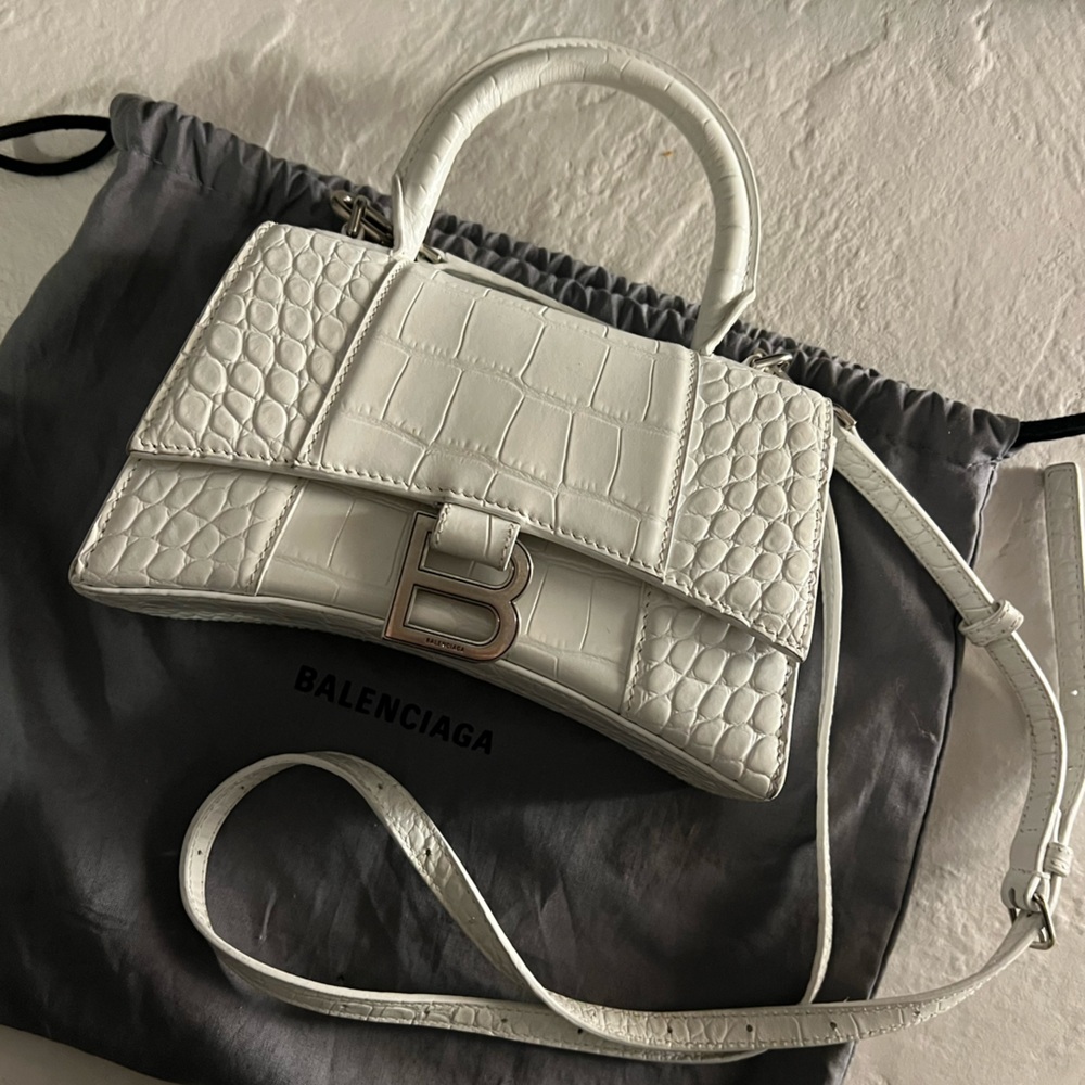 Balenciaga SMALL hourglass used good condition